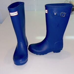 Hunter boots, Royal blue kids size 3, great condition